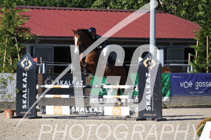 Laure Perrenoud_4060