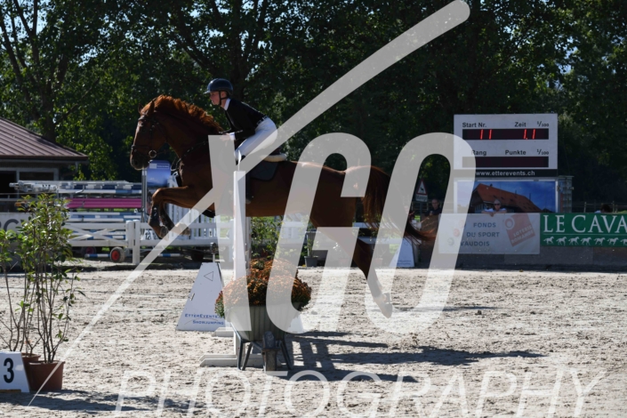 Laure Perrenoud_5079