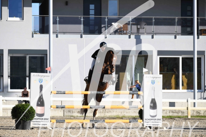 Laure Perrenoud_5564