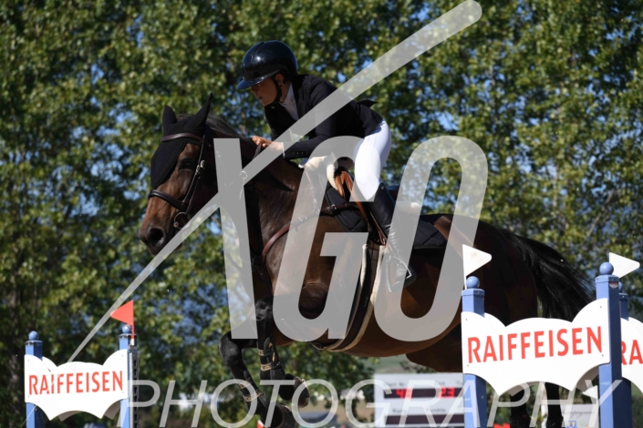 Yasmine Willenegger_4320