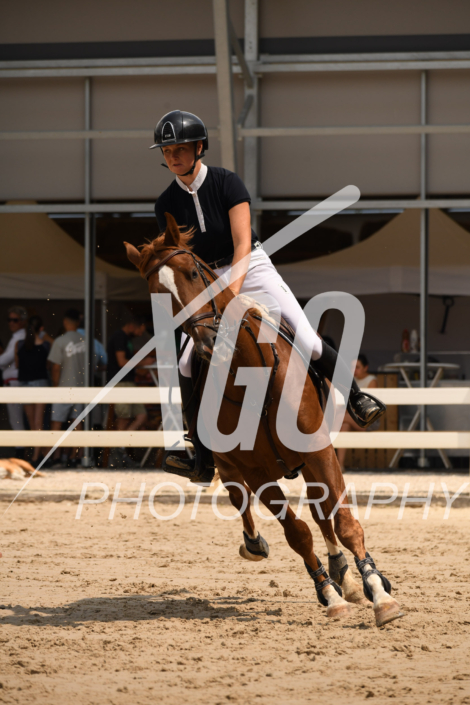 Laure Perrenoud_6750