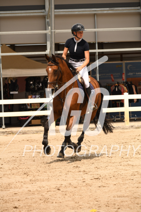 Laure Perrenoud_7349