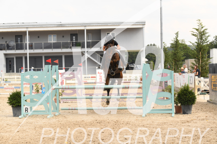 Laure Perrenoud_7802