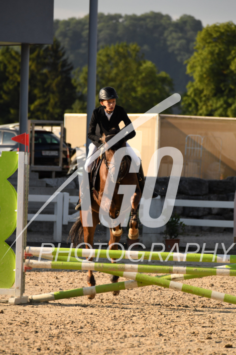 Simon Perruchoud_3355