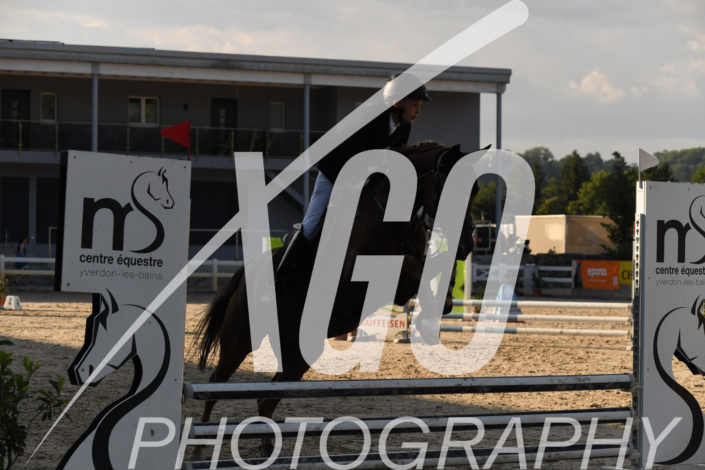 Simon Perruchoud_3359